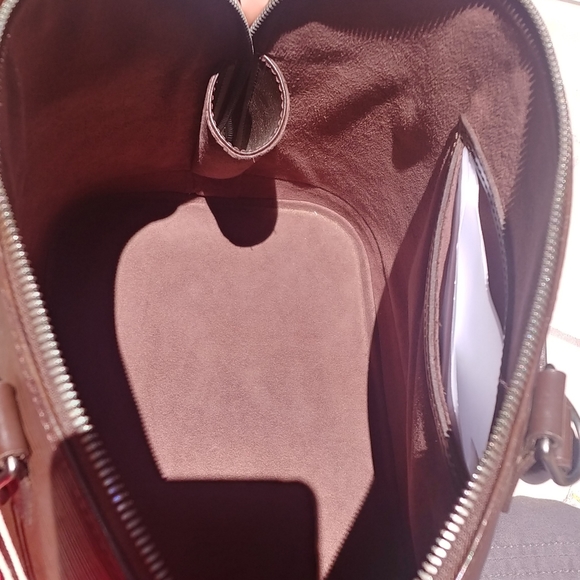 Louis Vuitton Alma PM Epi Leather Handbag - Picture 9 of 16